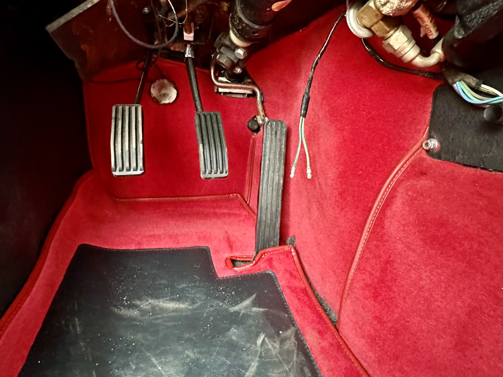 Jaguar-E-Type-1974-Coupe-39