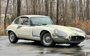Jaguar-E-Type-1974-Coupe