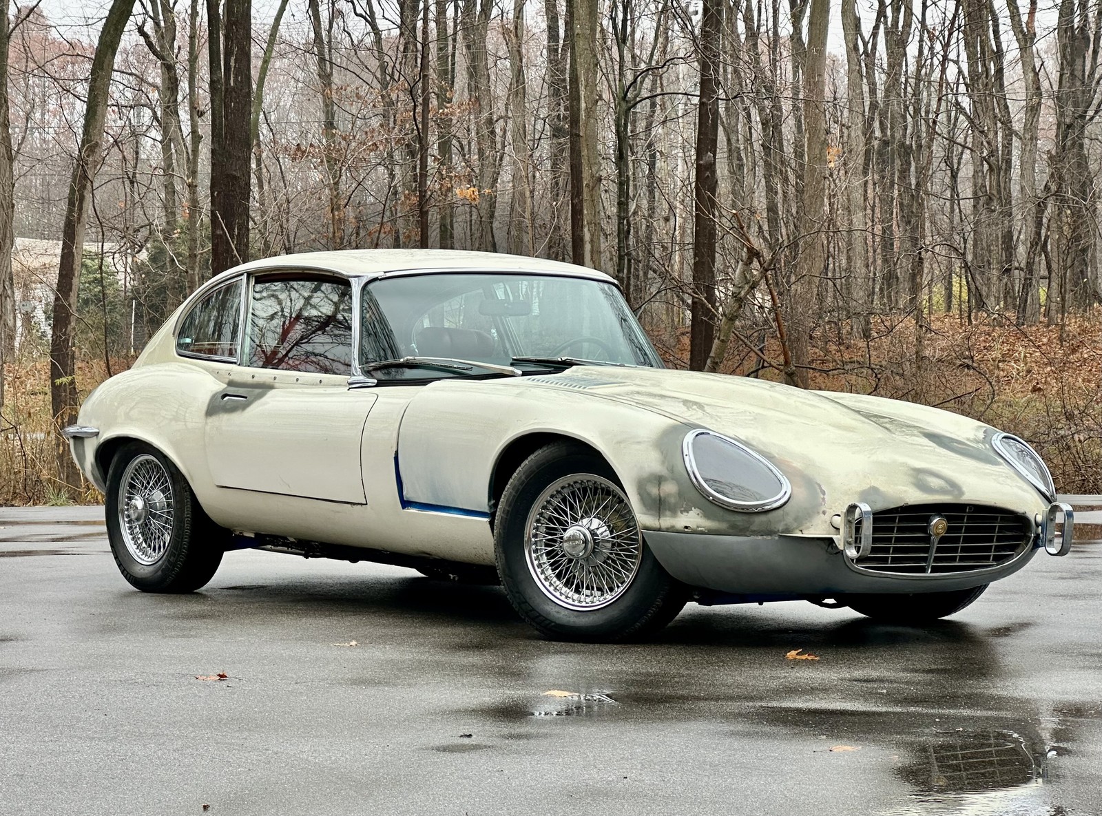 Jaguar-E-Type-1974-Coupe