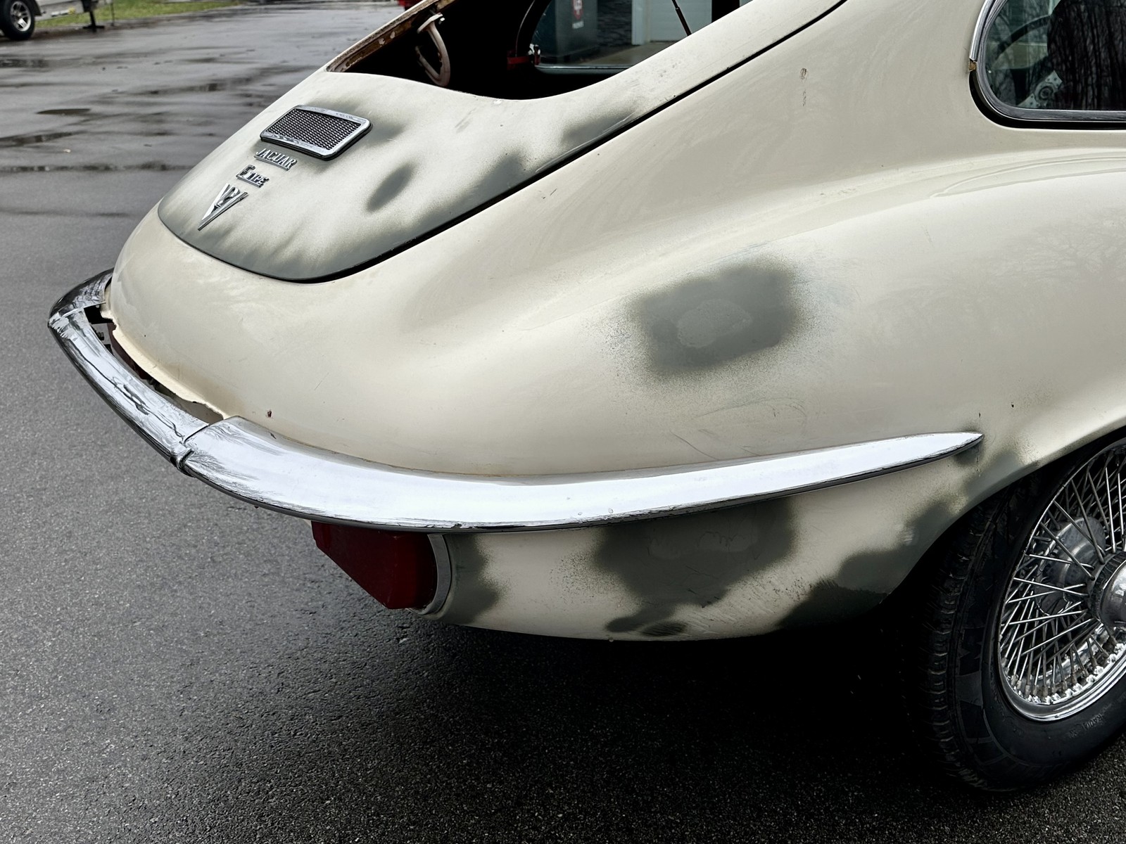 Jaguar-E-Type-1974-Coupe-7