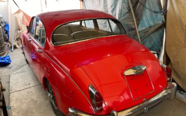 Jaguar-MK2-1960-Sedan-13