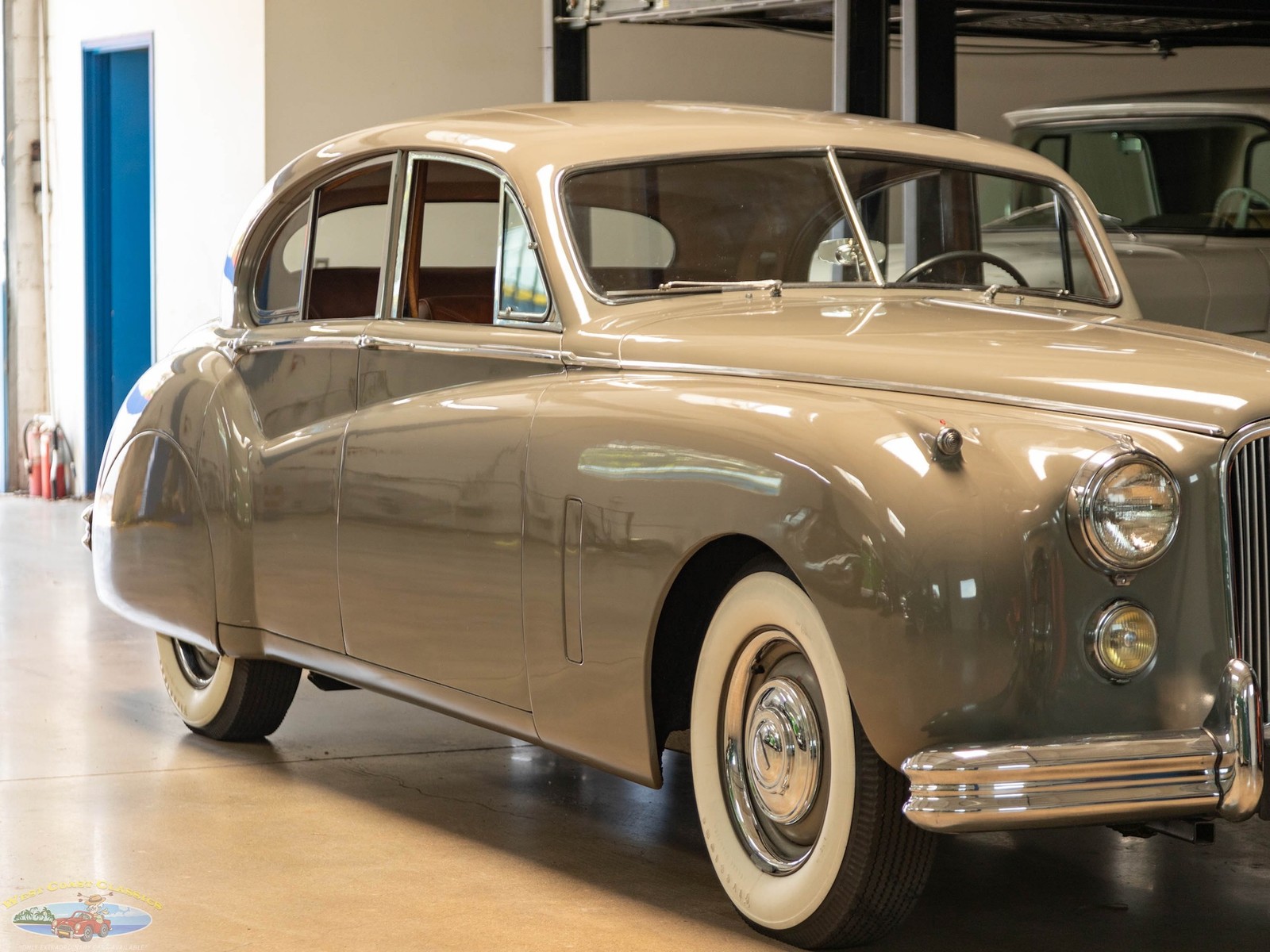 Jaguar-Mark-VII-1954-4-Door-Sedan-11
