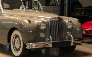Jaguar-Mark-VII-1954-4-Door-Sedan-12