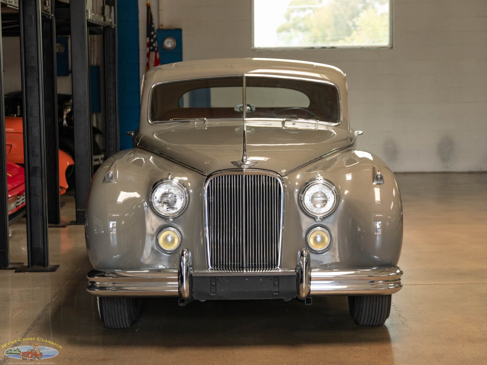 Jaguar-Mark-VII-1954-4-Door-Sedan-13