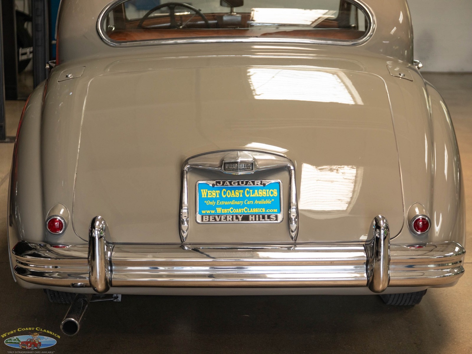 Jaguar-Mark-VII-1954-4-Door-Sedan-19