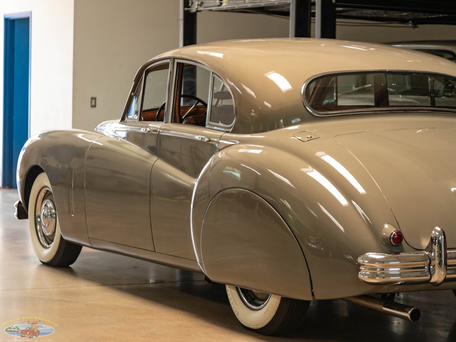 Jaguar-Mark-VII-1954-4-Door-Sedan-22