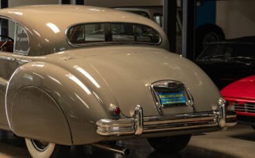 Jaguar-Mark-VII-1954-4-Door-Sedan-23