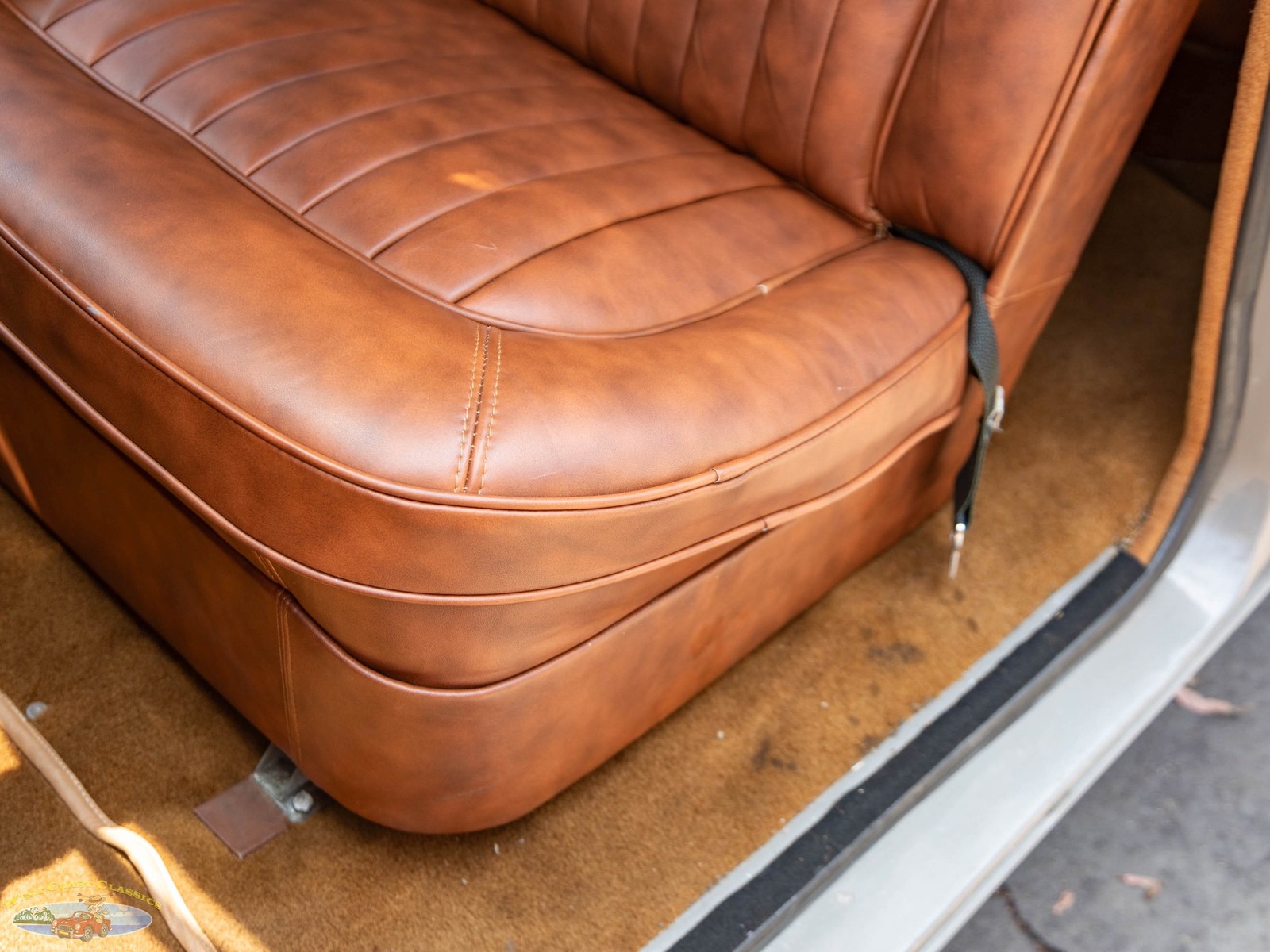 Jaguar-Mark-VII-1954-4-Door-Sedan-28