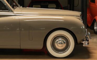 Jaguar-Mark-VII-1954-4-Door-Sedan-3