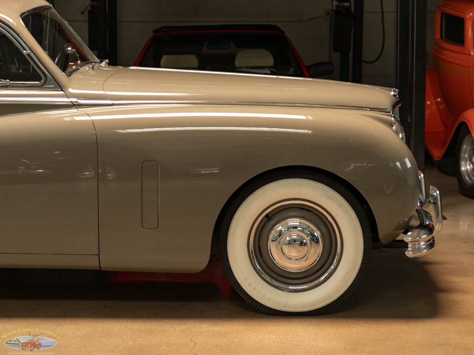 Jaguar-Mark-VII-1954-4-Door-Sedan-3