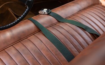 Jaguar-Mark-VII-1954-4-Door-Sedan-33