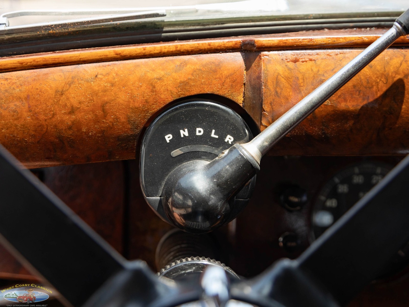 Jaguar-Mark-VII-1954-4-Door-Sedan-34