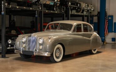 Jaguar-Mark-VII-1954-4-Door-Sedan