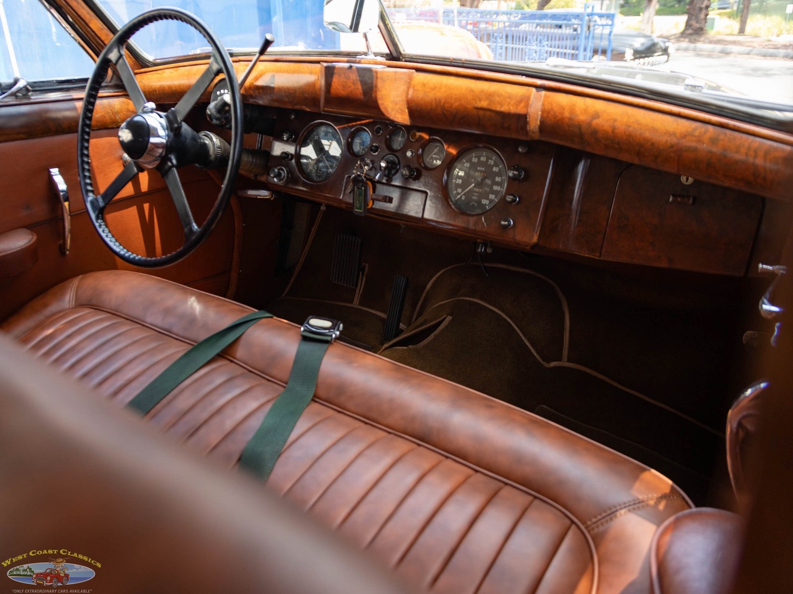 Jaguar-Mark-VII-1954-4-Door-Sedan-38