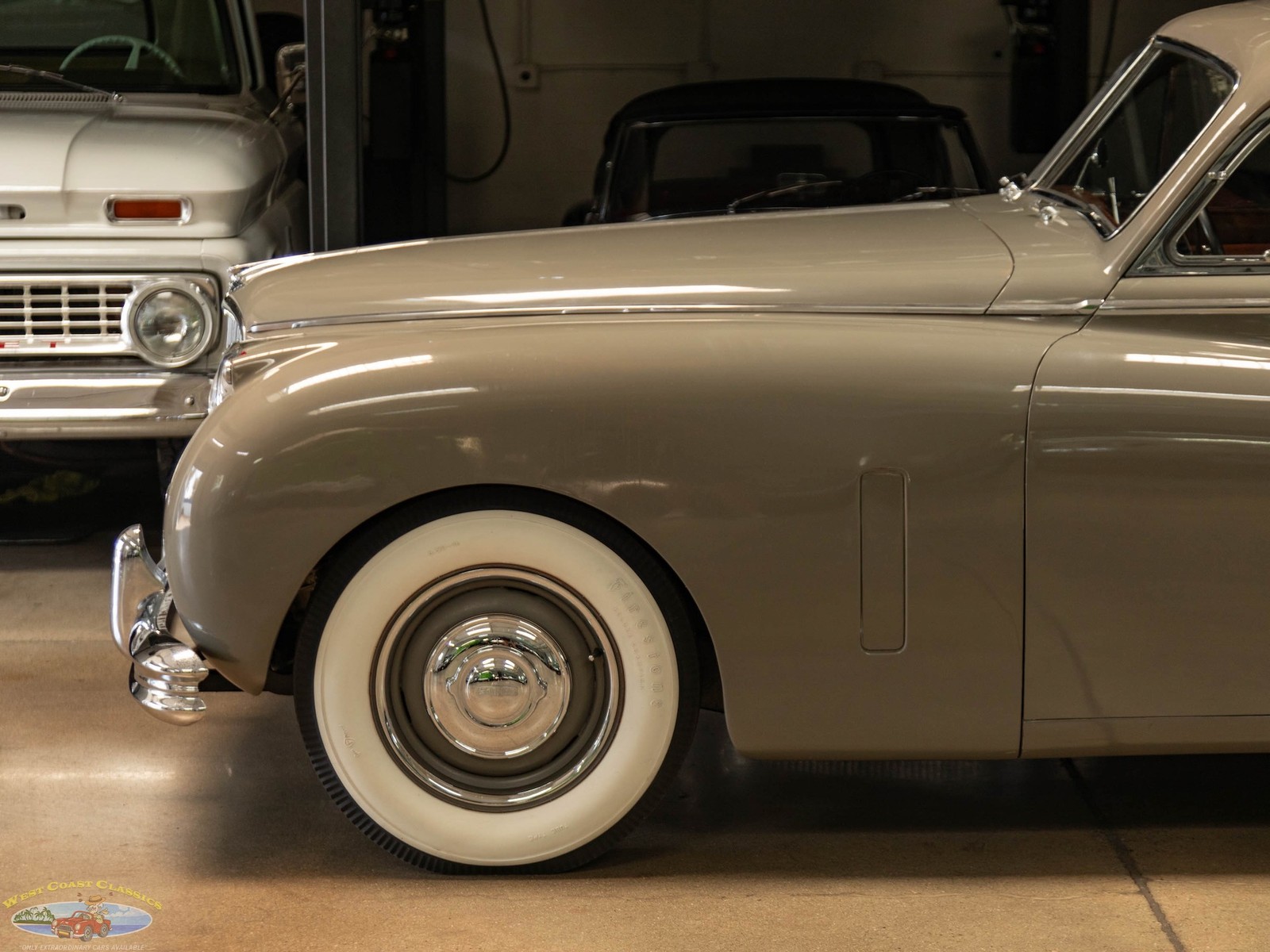 Jaguar-Mark-VII-1954-4-Door-Sedan-4