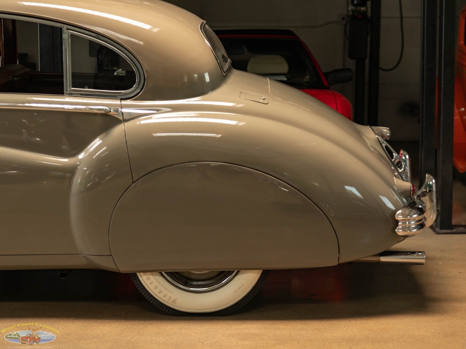 Jaguar-Mark-VII-1954-4-Door-Sedan-7