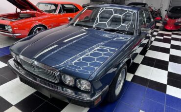Jaguar-XJ-1988-Sedan-6