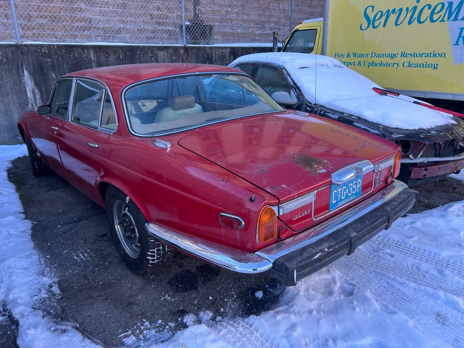Jaguar-XJ12-1974-Sedan-10