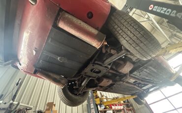 Jaguar-XJ12-1974-Sedan-16