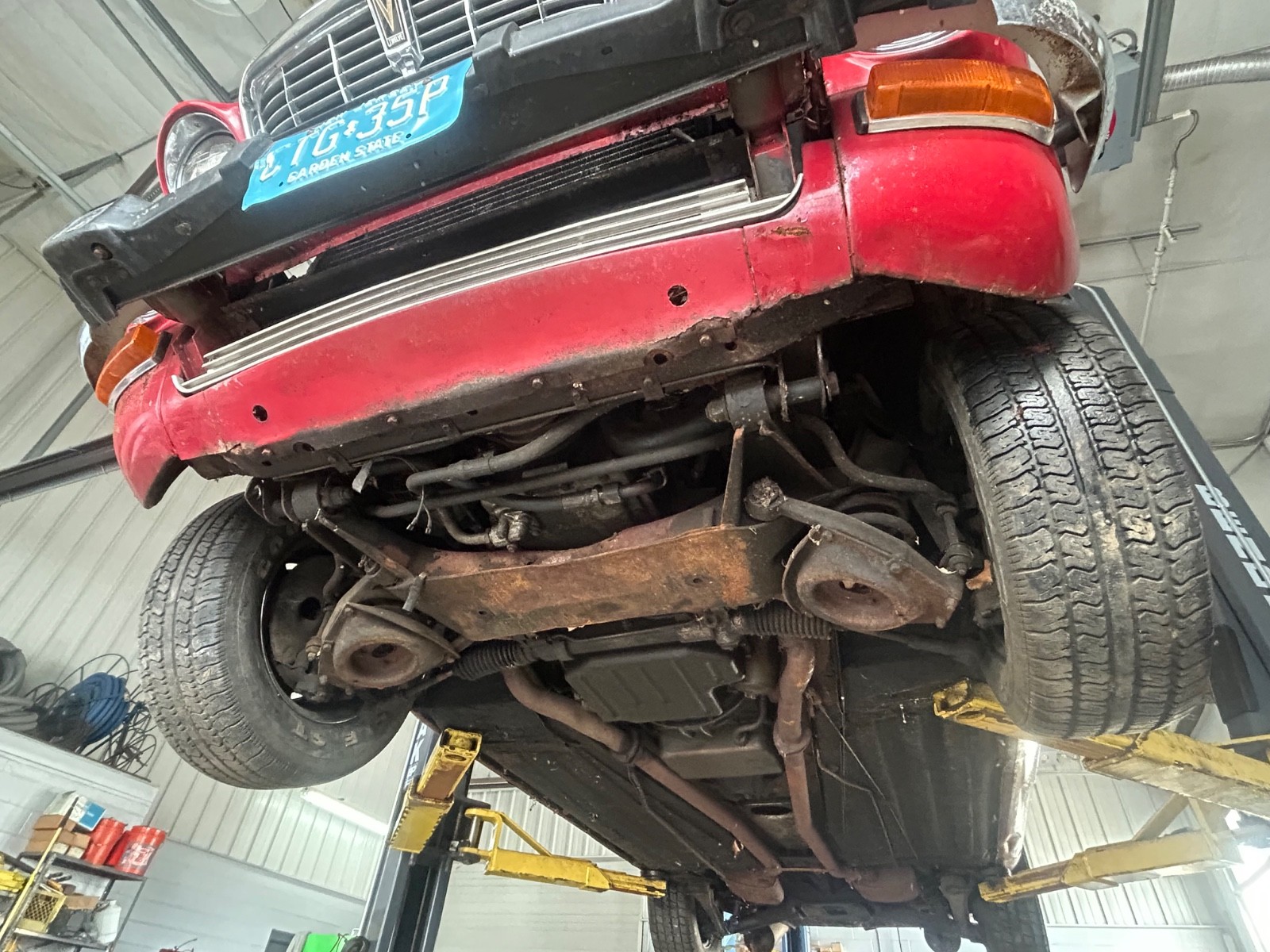 Jaguar-XJ12-1974-Sedan-17