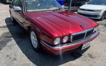 Jaguar-XJ12-1996-Sedan-1