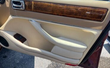 Jaguar-XJ12-1996-Sedan-10