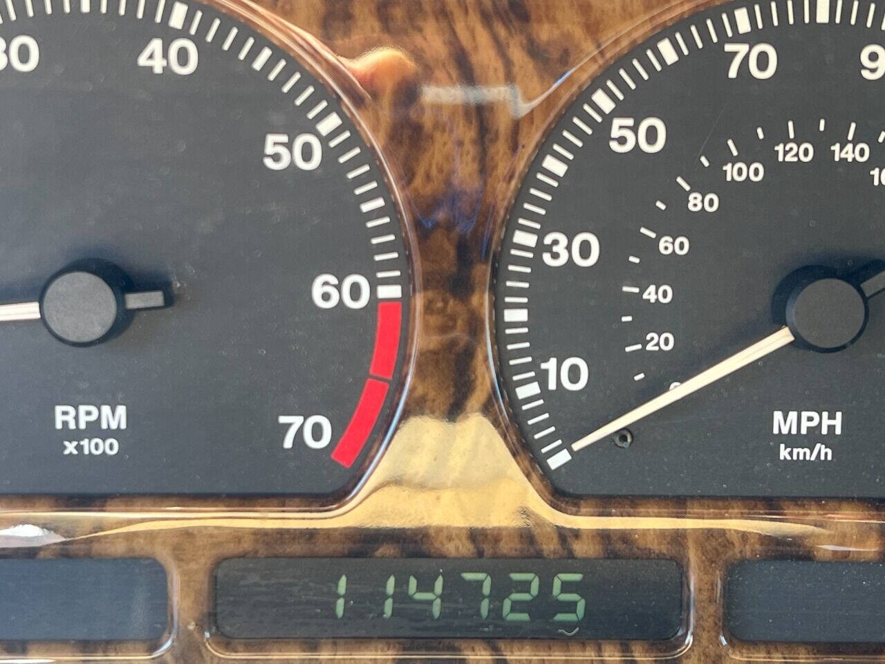 Jaguar-XJ12-1996-Sedan-19