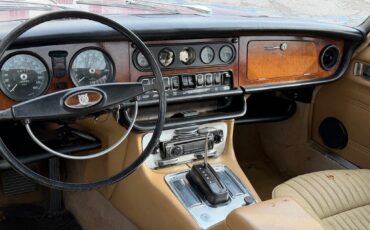 Jaguar-XJ6-1972-Sedan-18
