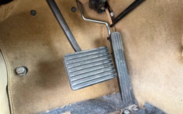 Jaguar-XJ6-1972-Sedan-22