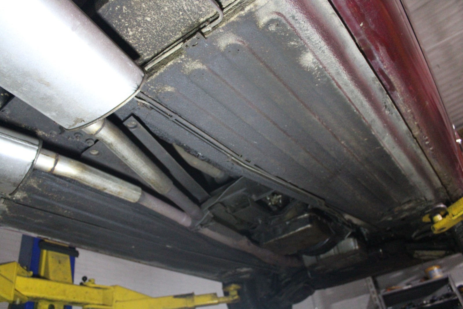 Jaguar-XJ6-1972-Sedan-36