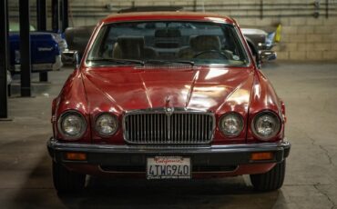 Jaguar-XJ6-1987-Sedan-13