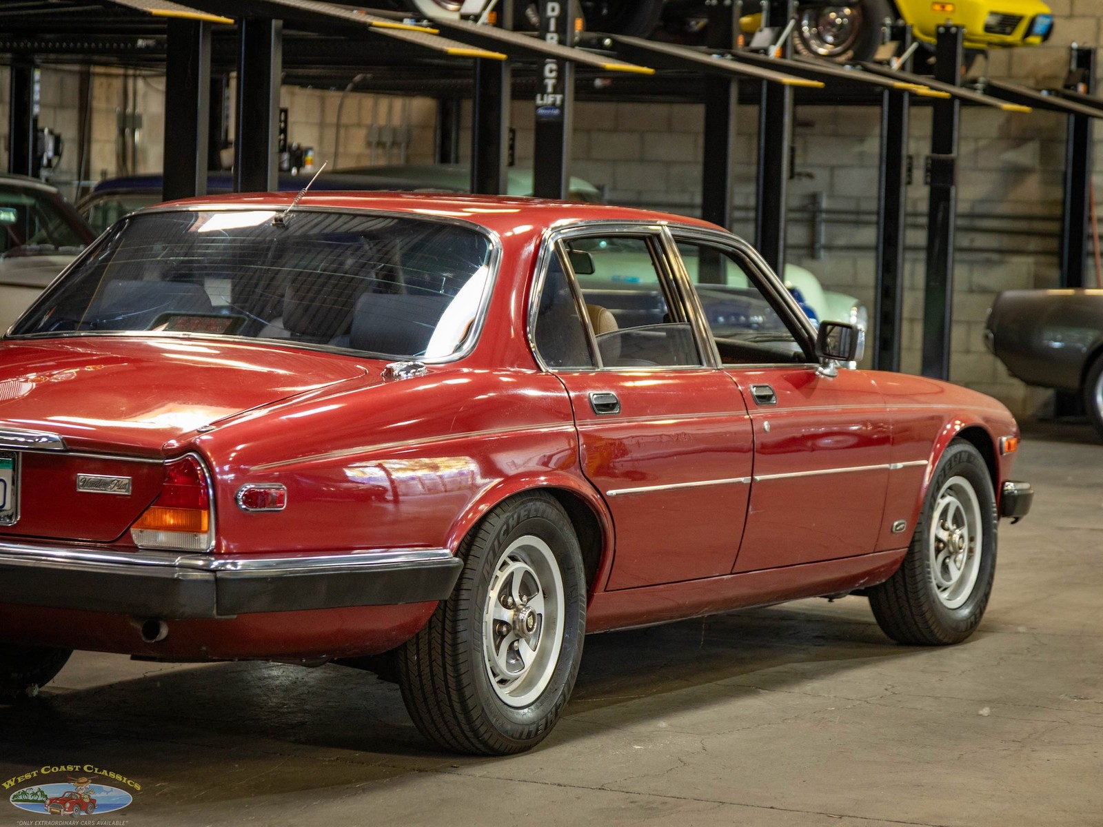 Jaguar-XJ6-1987-Sedan-26