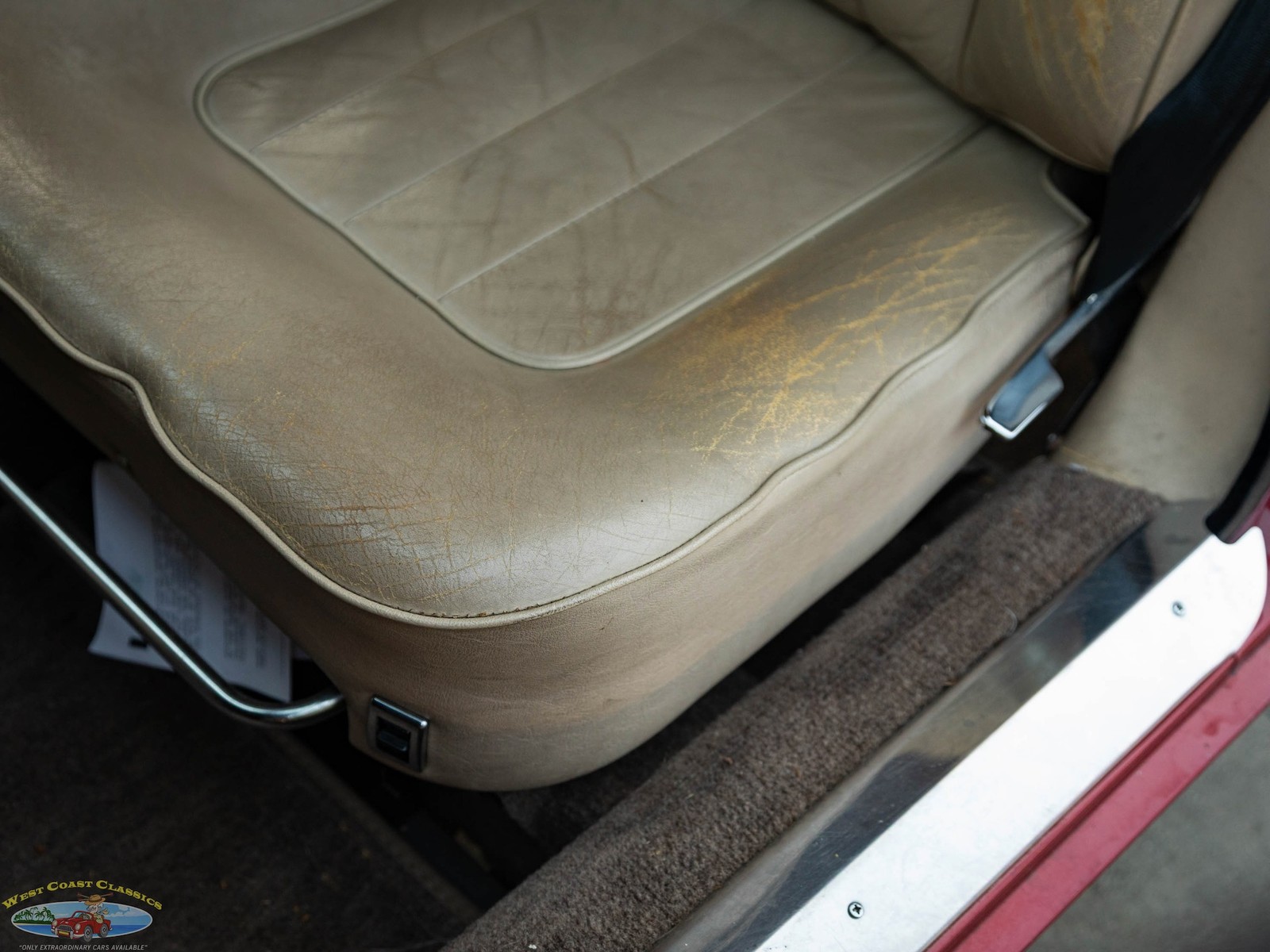 Jaguar-XJ6-1987-Sedan-28