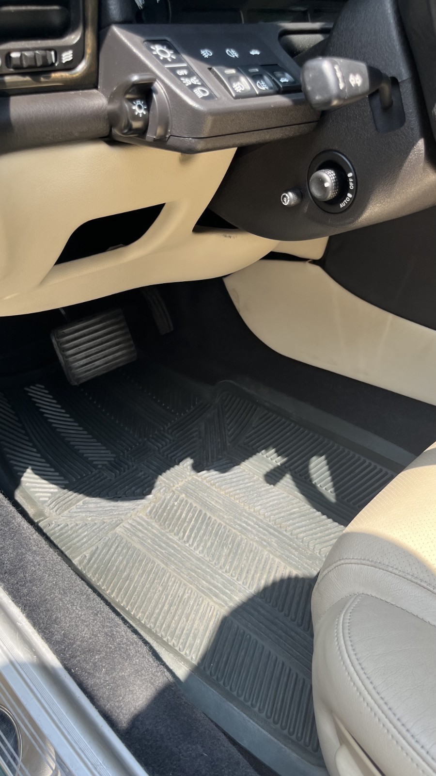 Jaguar-XJR-1995-Sedan-17