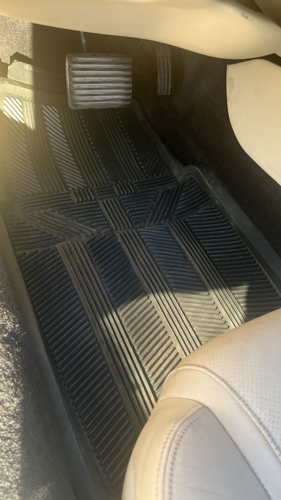 Jaguar-XJR-1995-Sedan-18