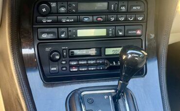 Jaguar-XJR-1995-Sedan-20