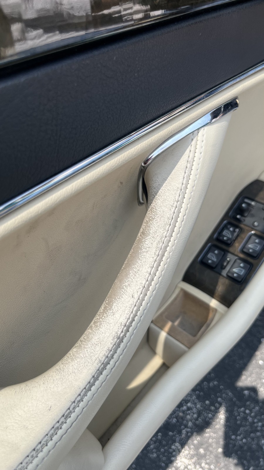 Jaguar-XJR-1995-Sedan-27