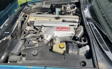 Jaguar-XJR-1995-Sedan-28