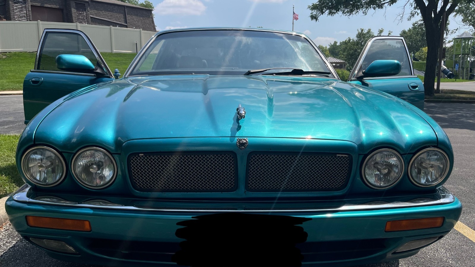 Jaguar-XJR-1995-Sedan