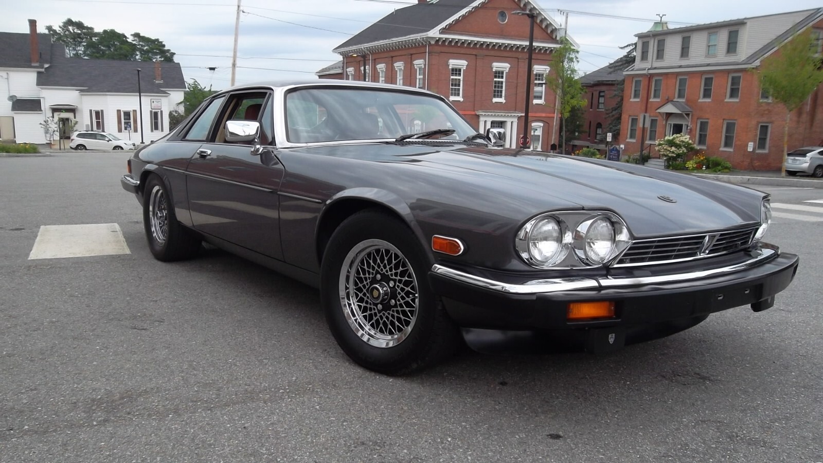 Jaguar-XJS-1989-3