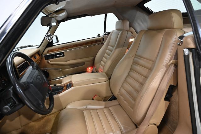 Jaguar-XJS-1993-Convertible-19