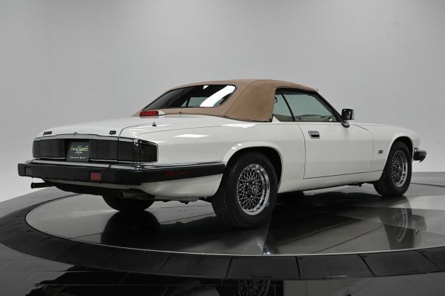 Jaguar-XJS-1993-Convertible-8