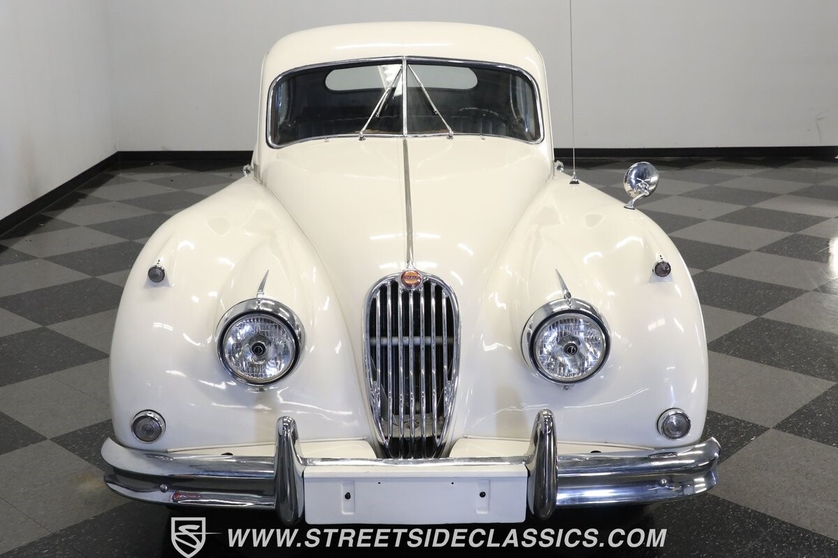 Jaguar-XK-1956-Coupe-15