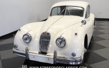 Jaguar-XK-1956-Coupe-16