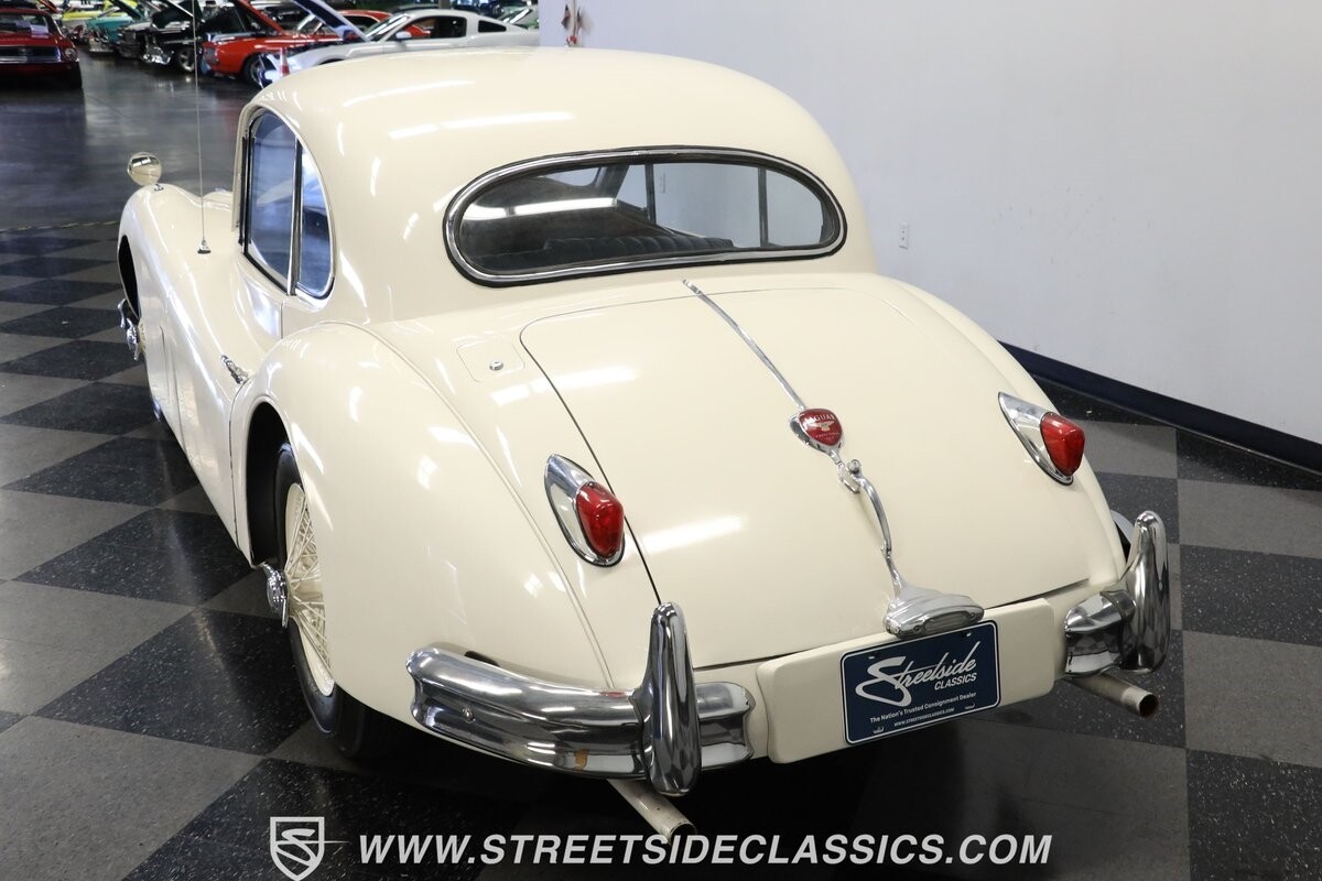 Jaguar-XK-1956-Coupe-7