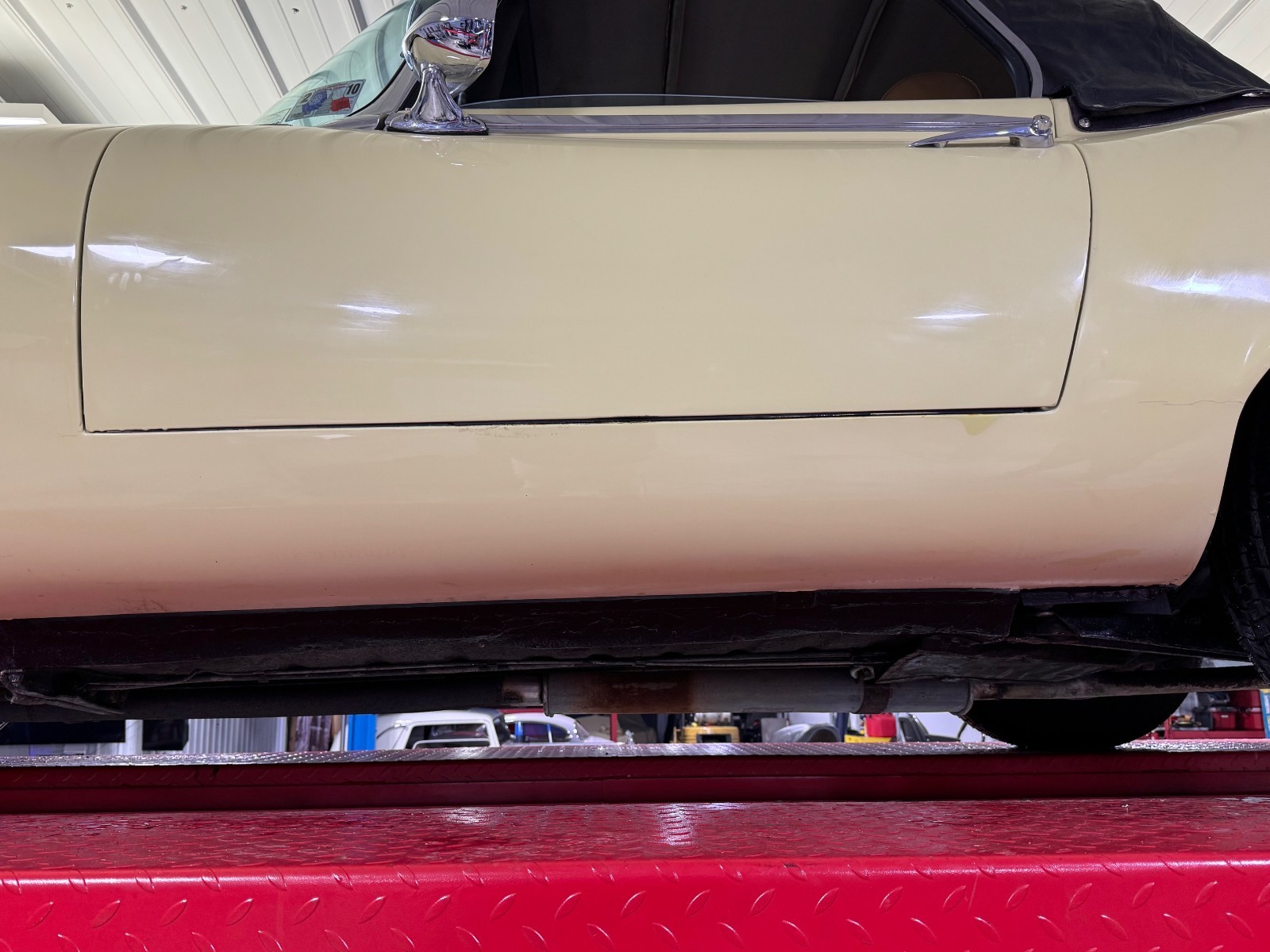 Jaguar-XK-1974-Convertible-13