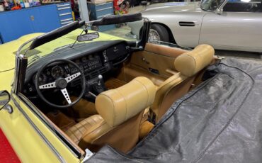 Jaguar-XK-1974-Convertible-17