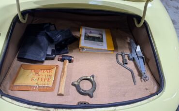 Jaguar-XK-1974-Convertible-20