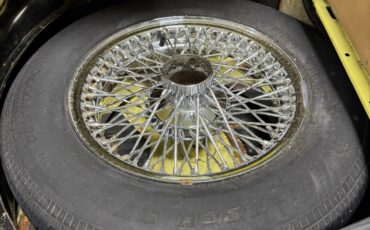 Jaguar-XK-1974-Convertible-21