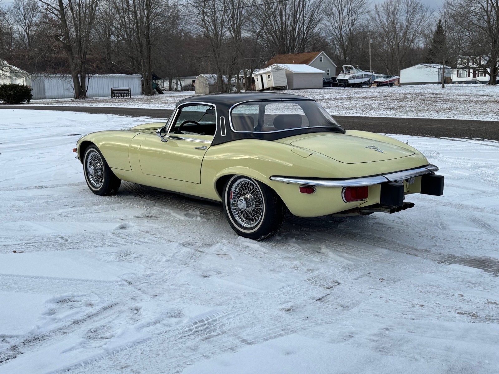 Jaguar-XK-1974-Convertible-3